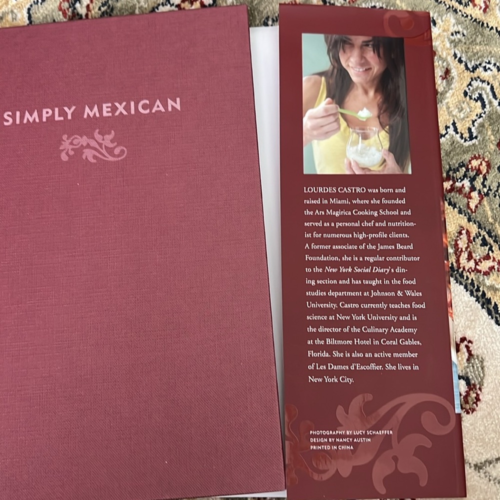 Simply Mexican by Lourdes Castro - Picture 4 of 15